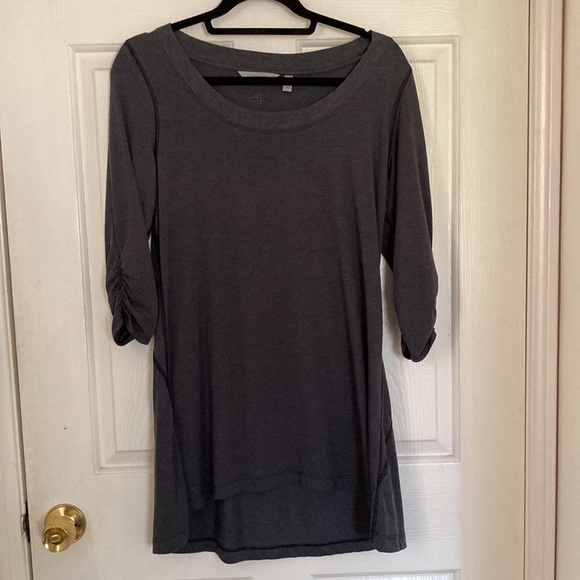 Athleta Shiva Tee Top Tunic Hi-lo Ruched sleeve Asphalt Heather Gray Medium - Picture 6 of 14
